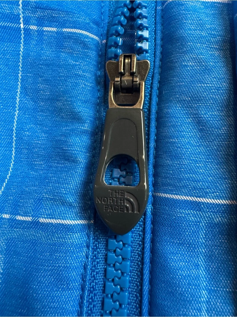 The North Face HyVent Blue Plaid Jacket Mens M Hooded Full Zip Snowboard Ski Sno